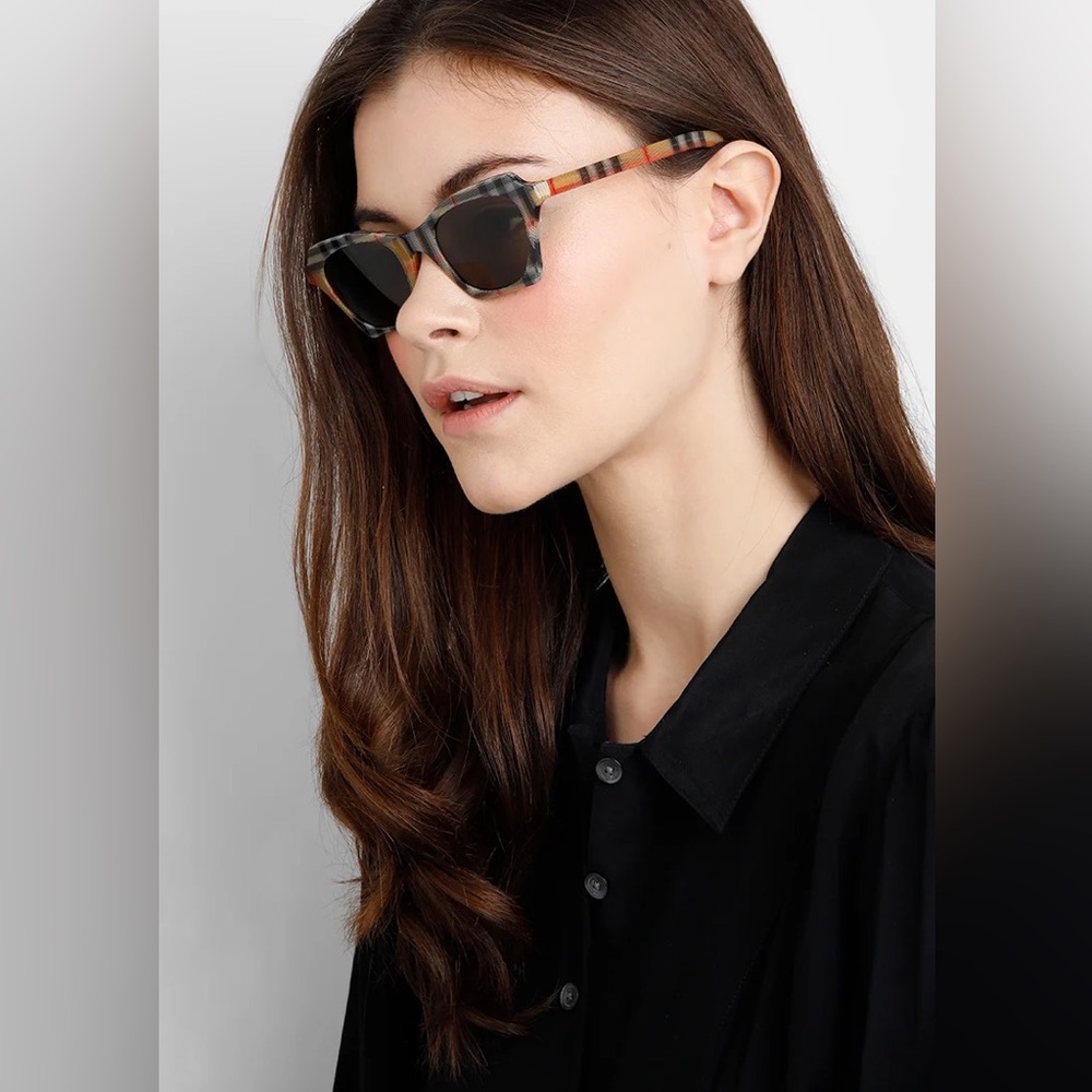 Burberry Vintage Check Square Frame Sunglasses, Excellent Condition